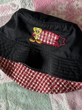 Vintage Tweety Bucket Hat 90’s Adult Size